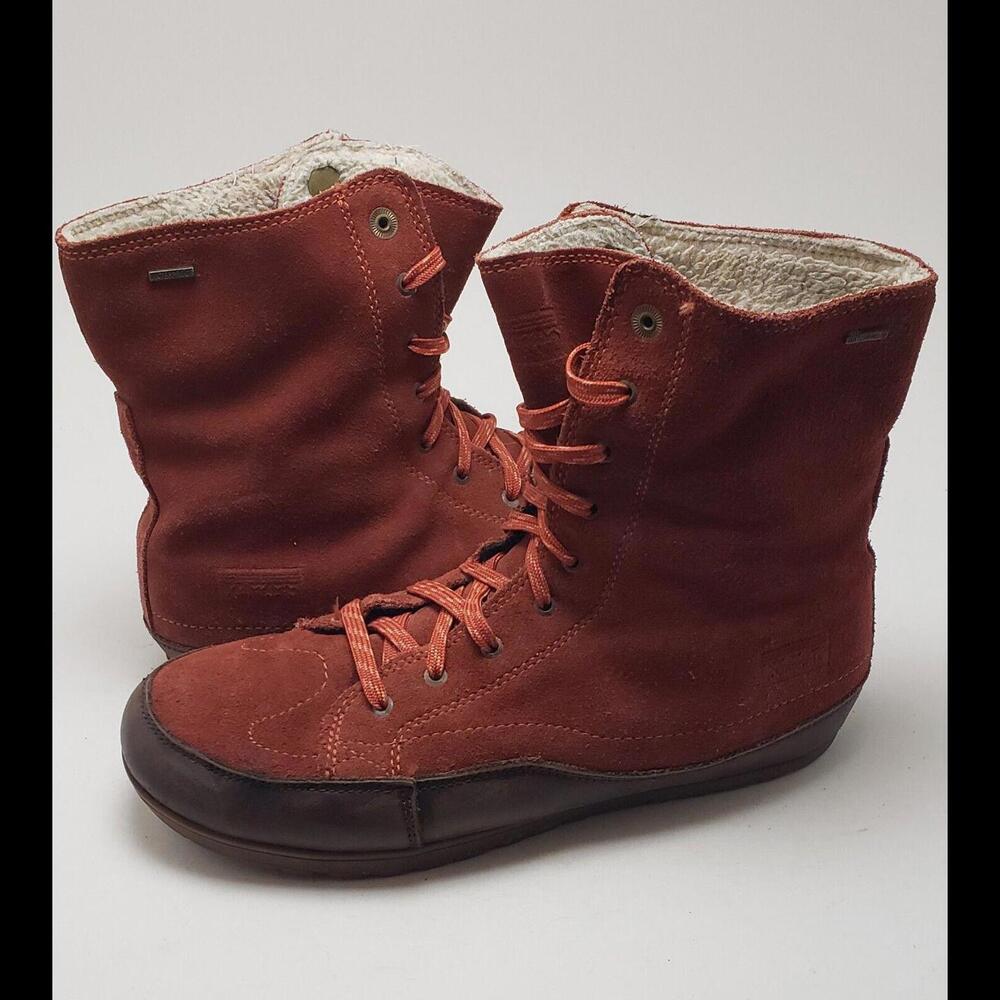 Women PATAGONIA Activist Waterproof Rusted Iron Leather Hiking Boots Warm Sz 8.5
